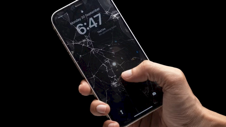 Promotion image of Can Your Phone Handle Real Life? article.