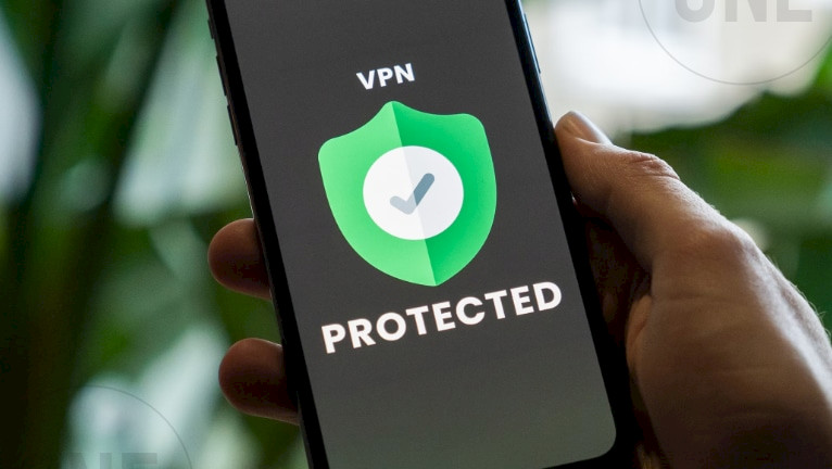 Promotion image of Top Cybersecurity Threats For Businesses Combat article.